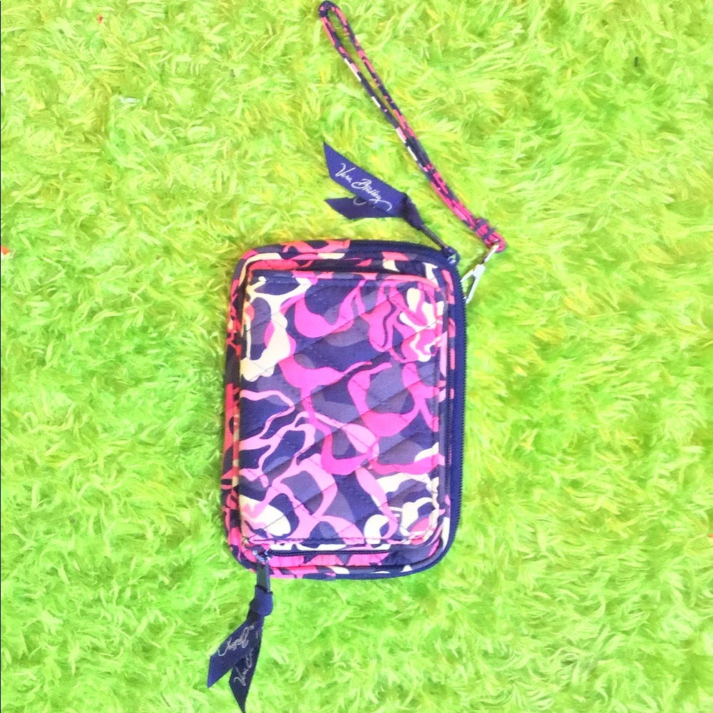 Vera Bradley Wristlet 🦄